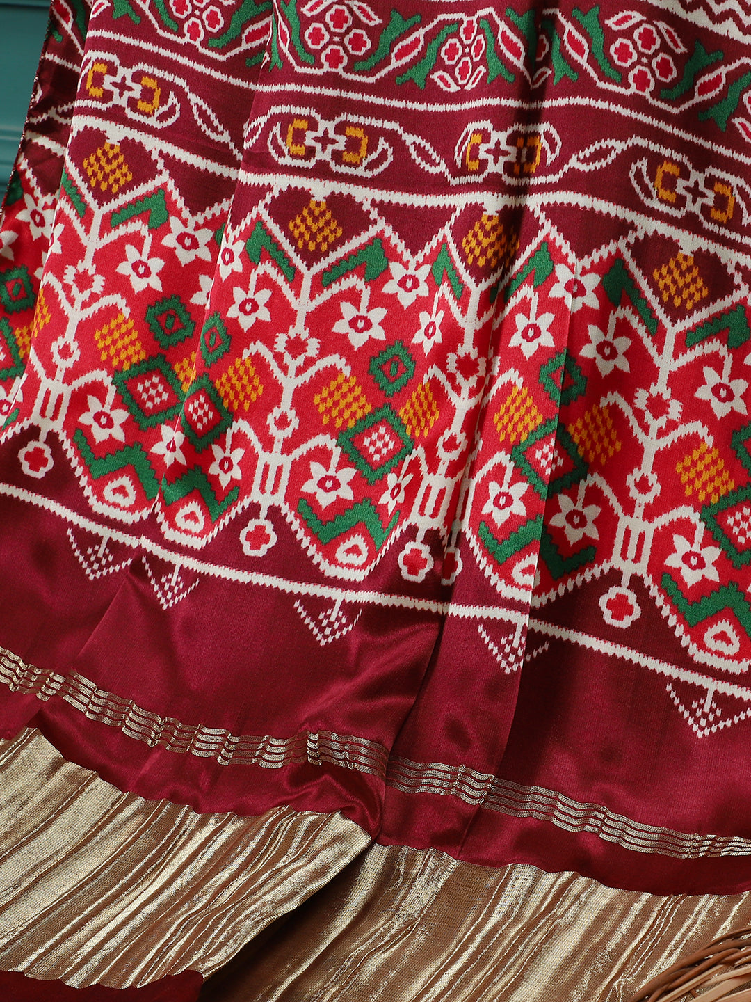 cream & maroon ikkat patola print dupatta