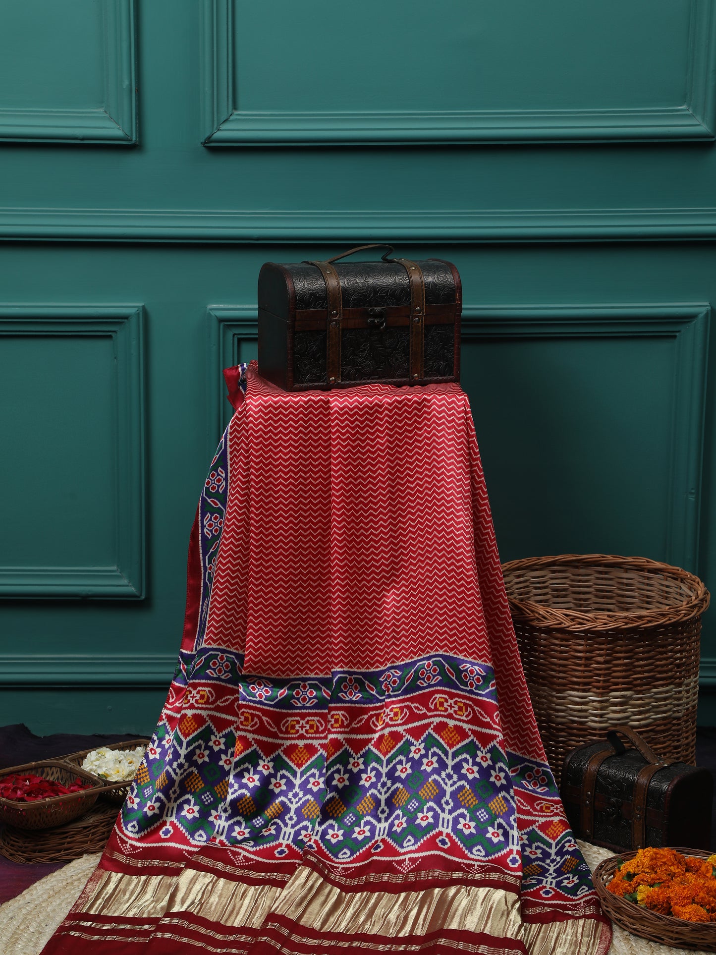 maroon & red ikkat patola print dupatta