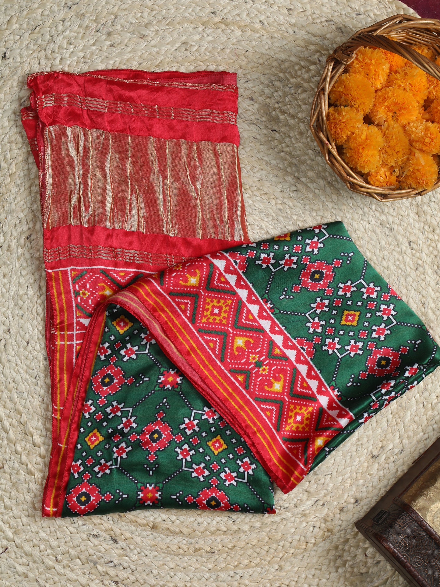 red & green ikkat patola print dupatta