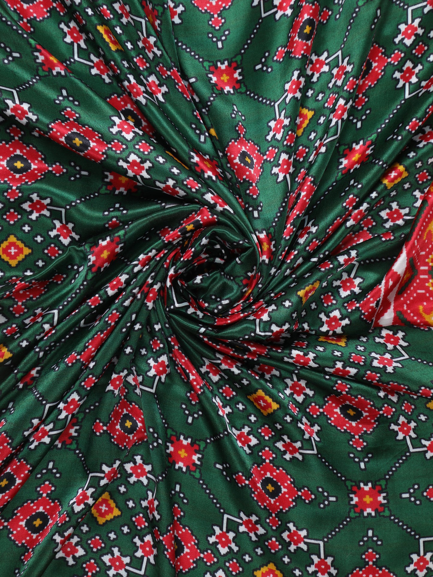 red & green ikkat patola print dupatta
