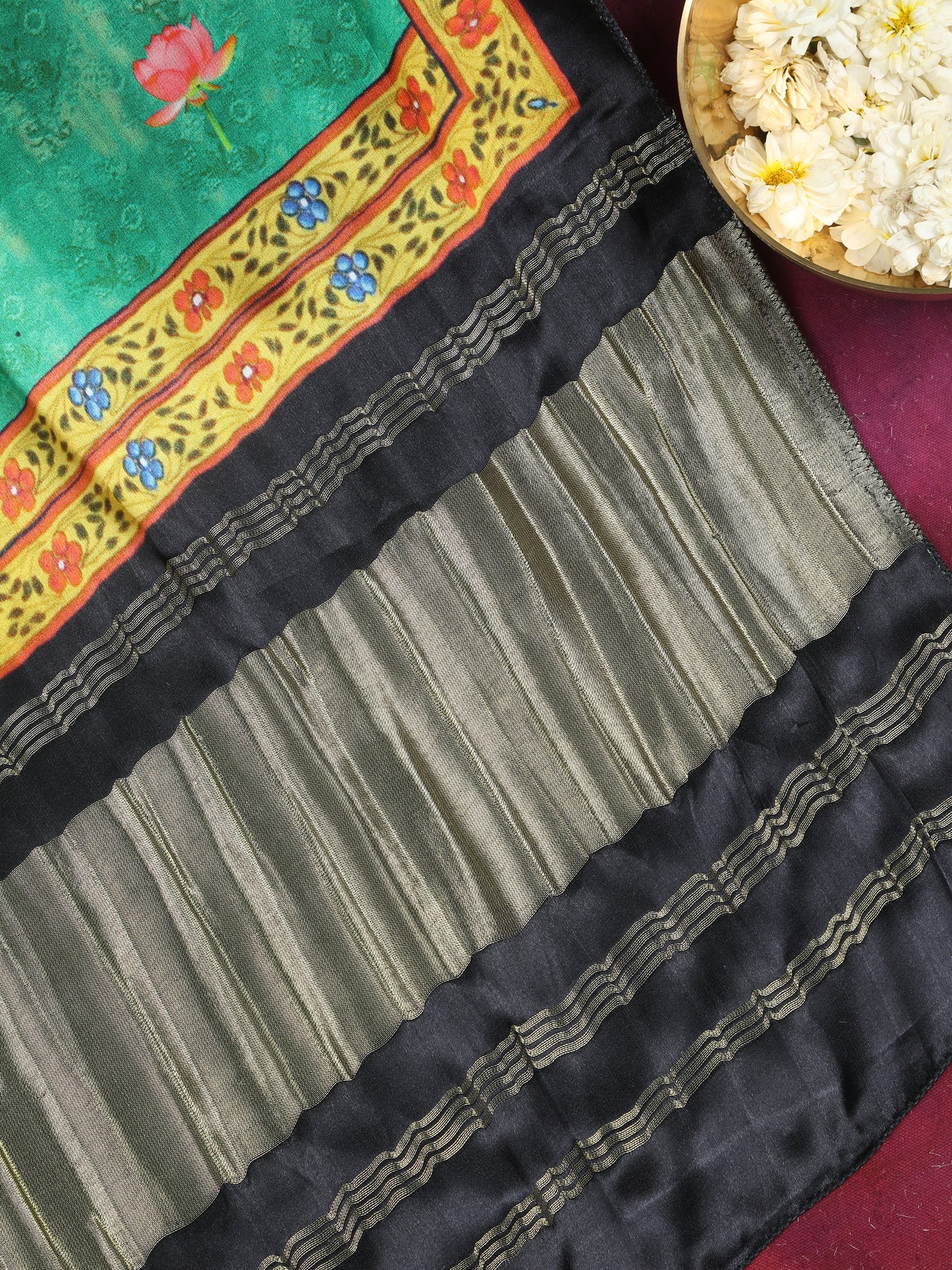 black & green shrinathiji pichwai print dupatta