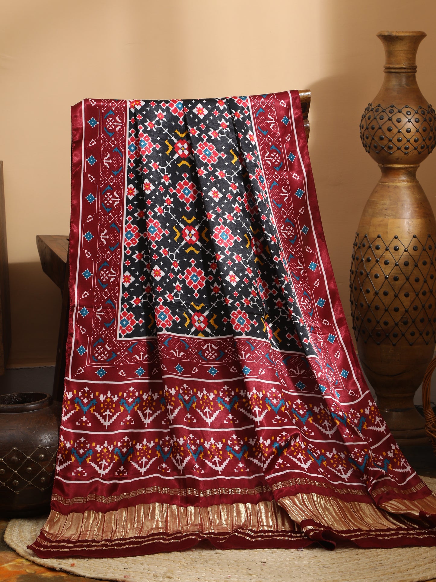 marron & black ikkat patola print dupatta