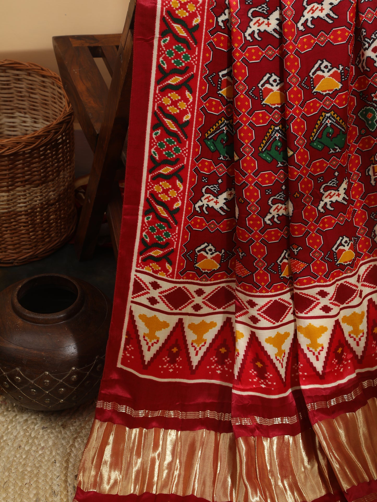 maroon ikkat patola print dupatta