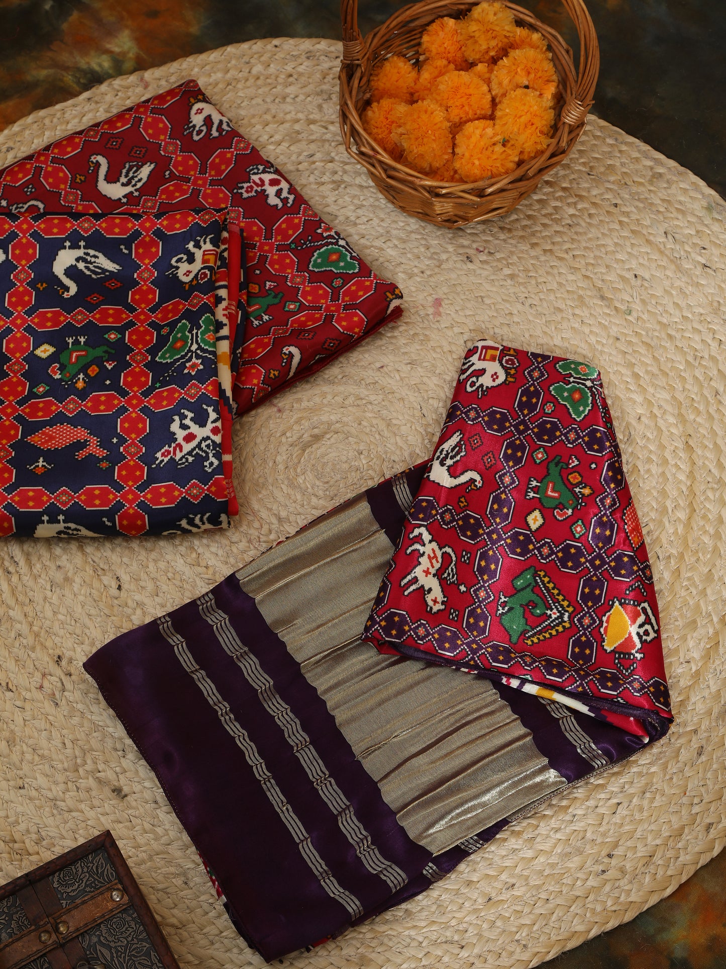 maroon ikkat patola print dupatta