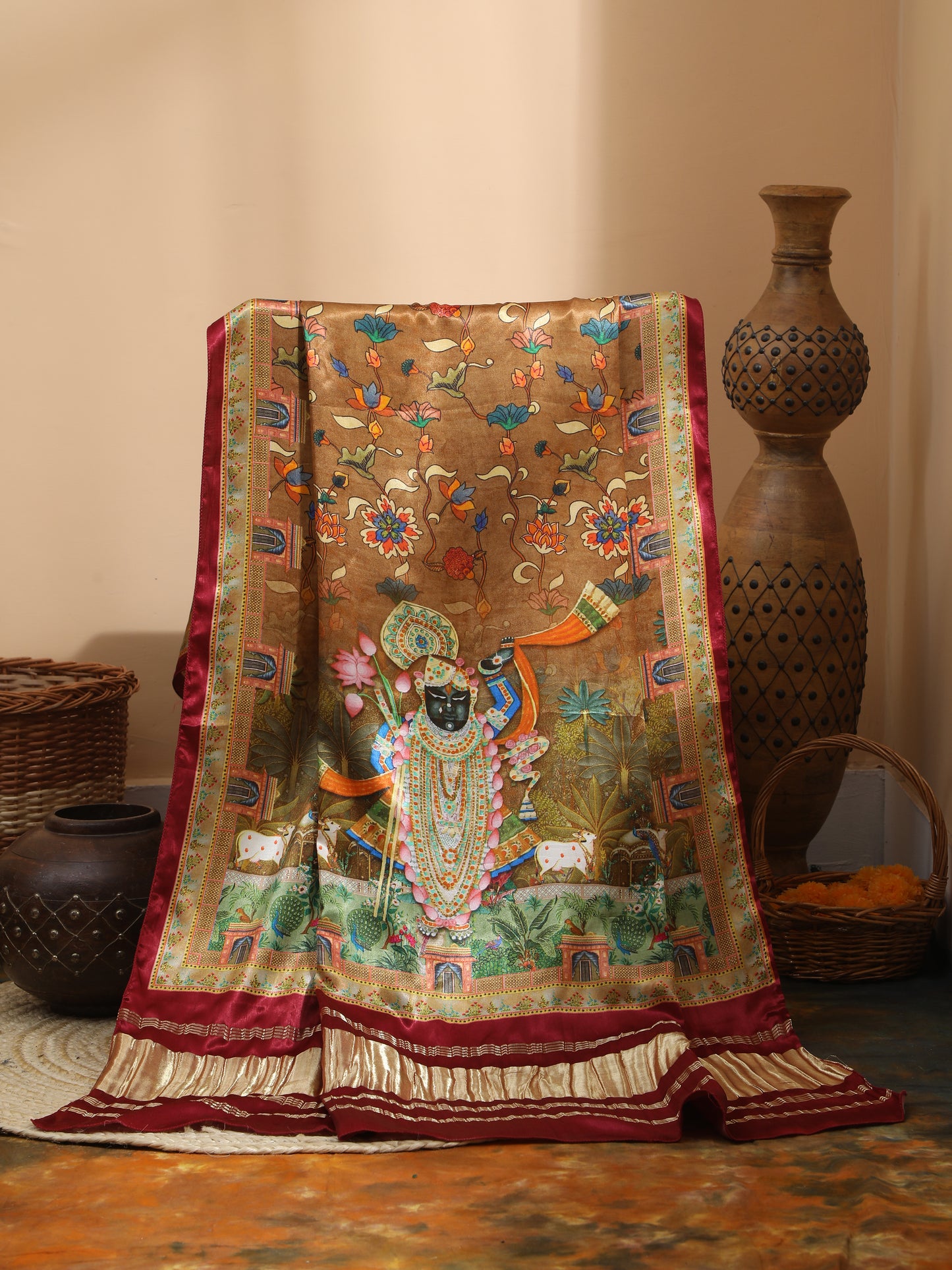 maroon pichwai with kalamkari dupatta