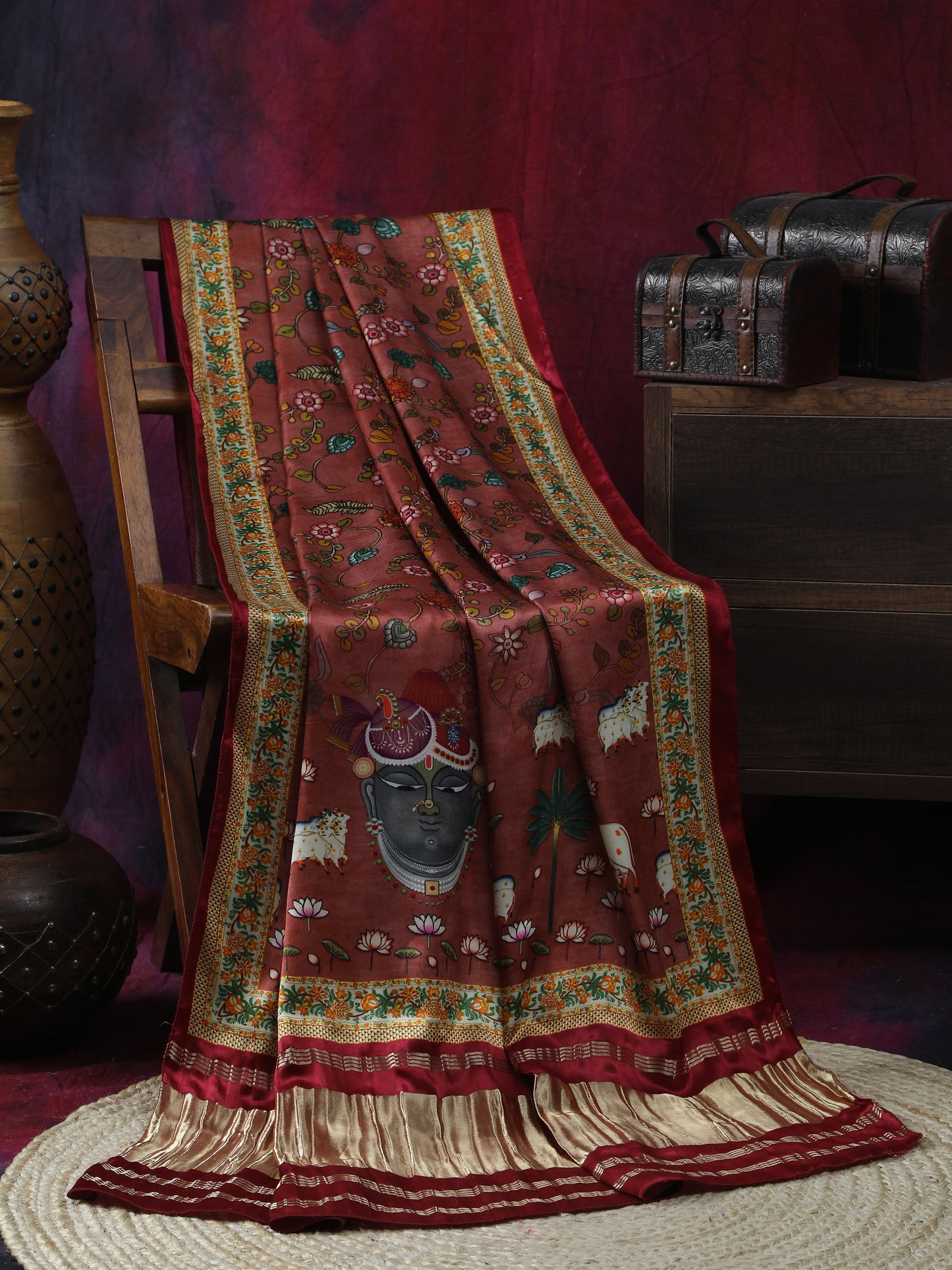 maroon pichwai with kalamkari dupatta