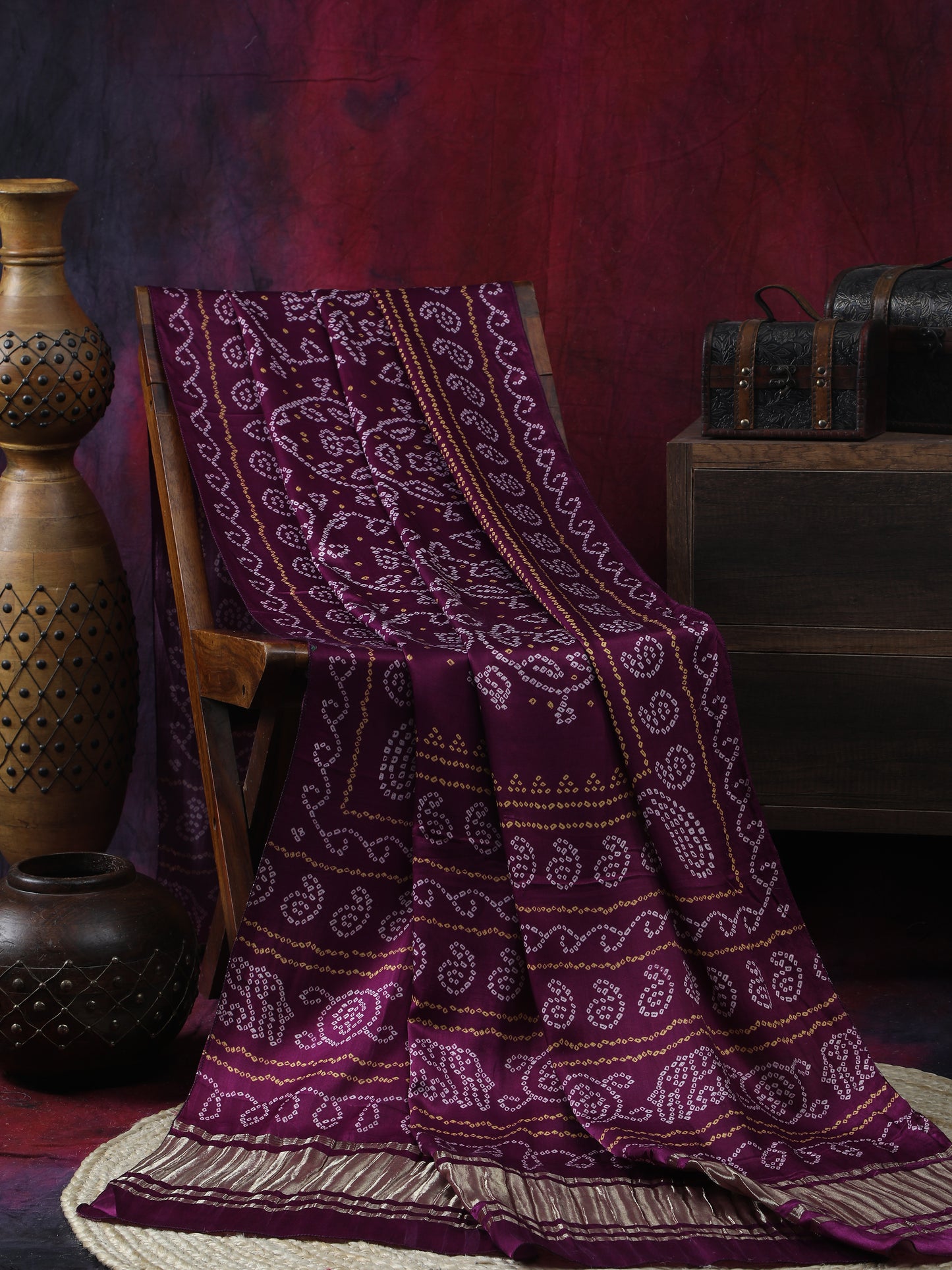 majanta bandhani print dupatta