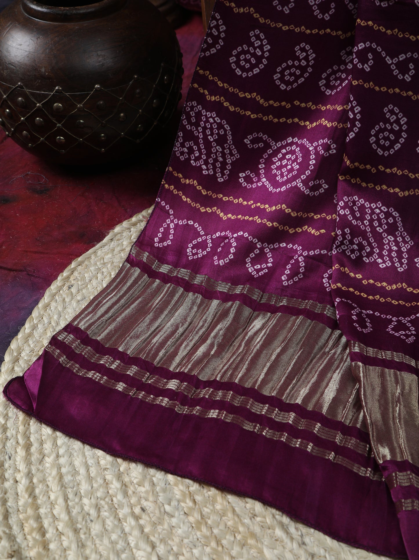 majanta bandhani print dupatta