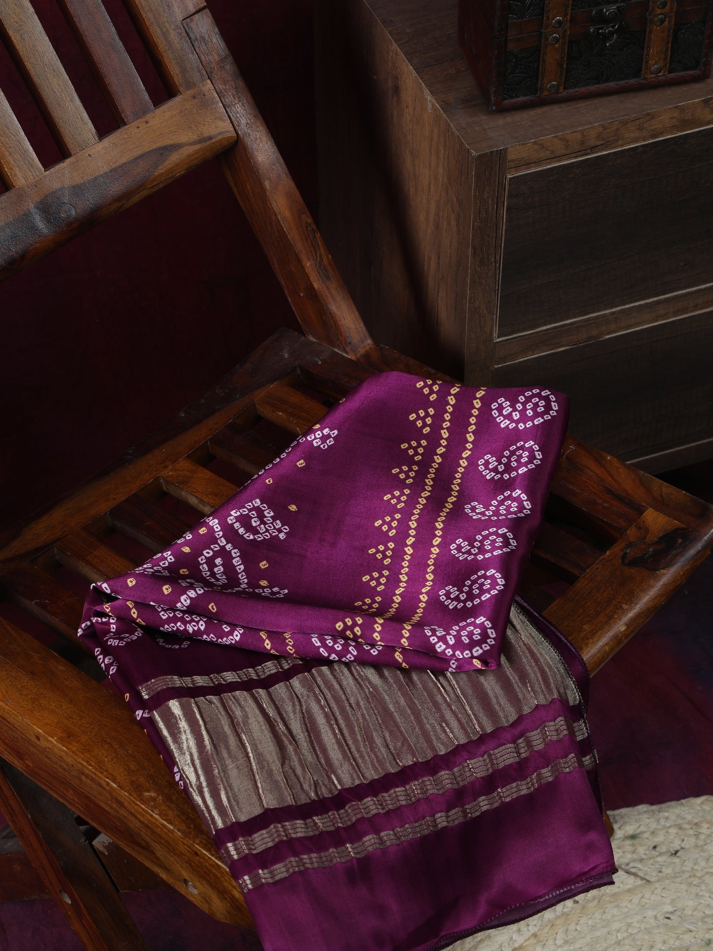 majanta bandhani print dupatta