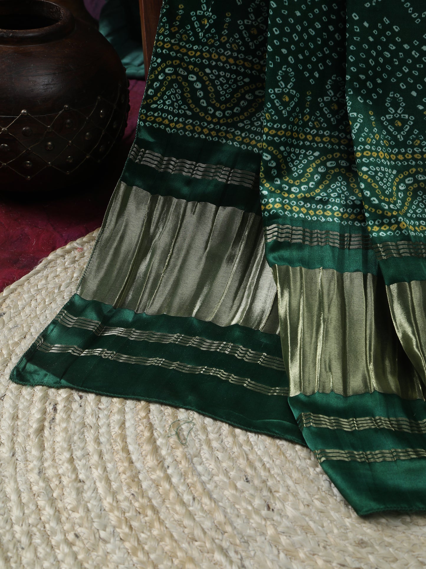 green suryamukhi bandhani print dupatta
