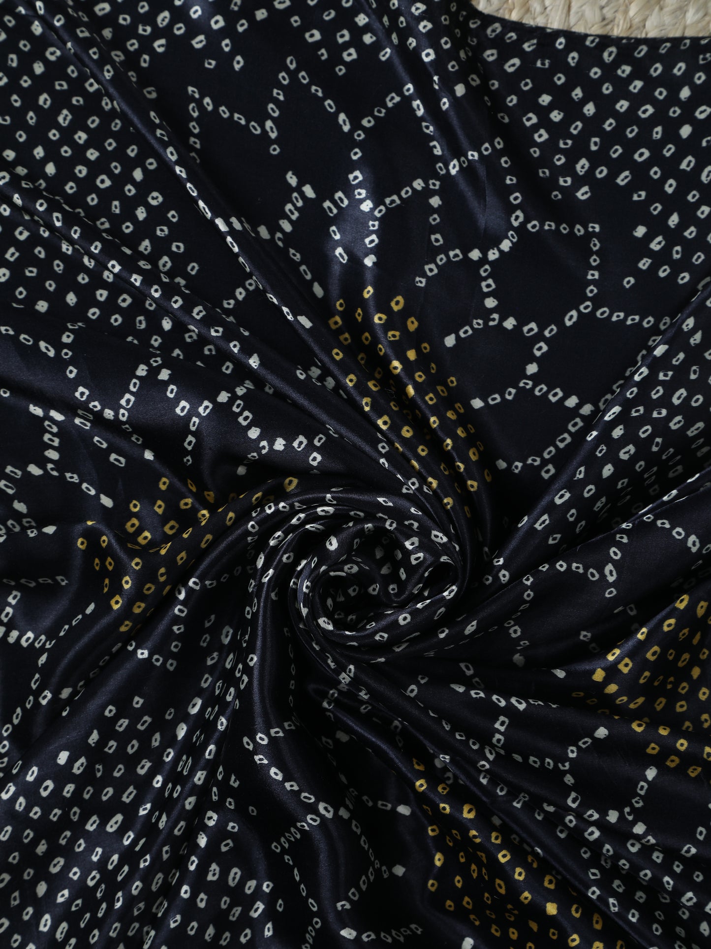 black suryamukhi bandhani print dupatta