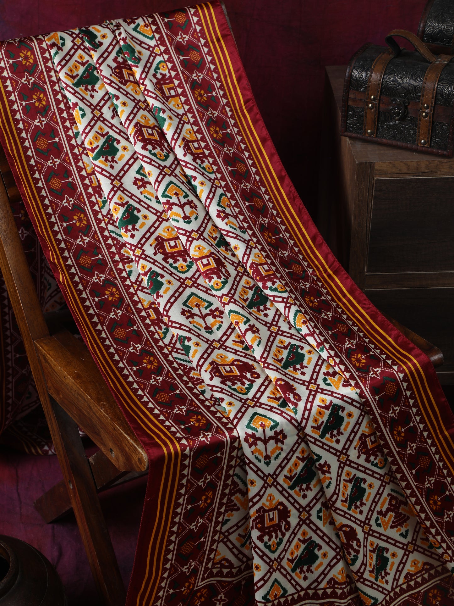 maroon & cream patola ikkat print dupatta