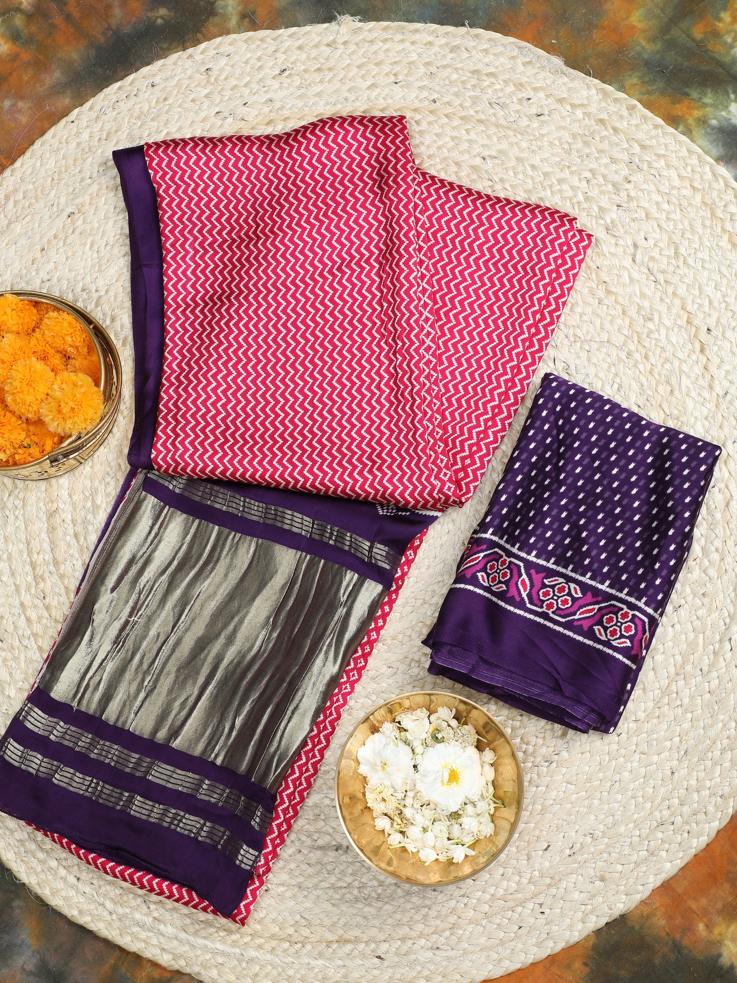 purple & rani ikkat lehriya saree with tissue pallu