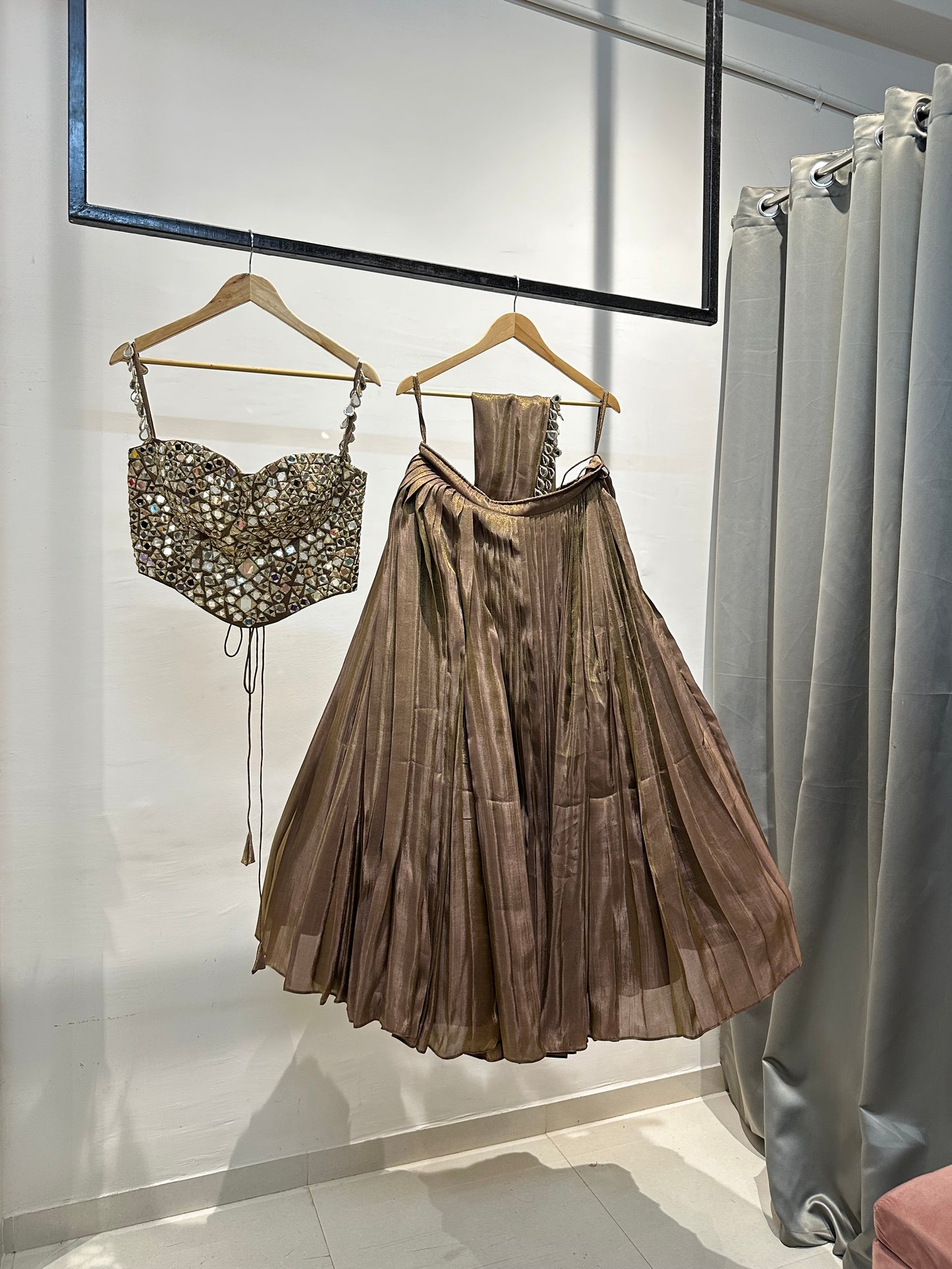 champagne mirror muse set