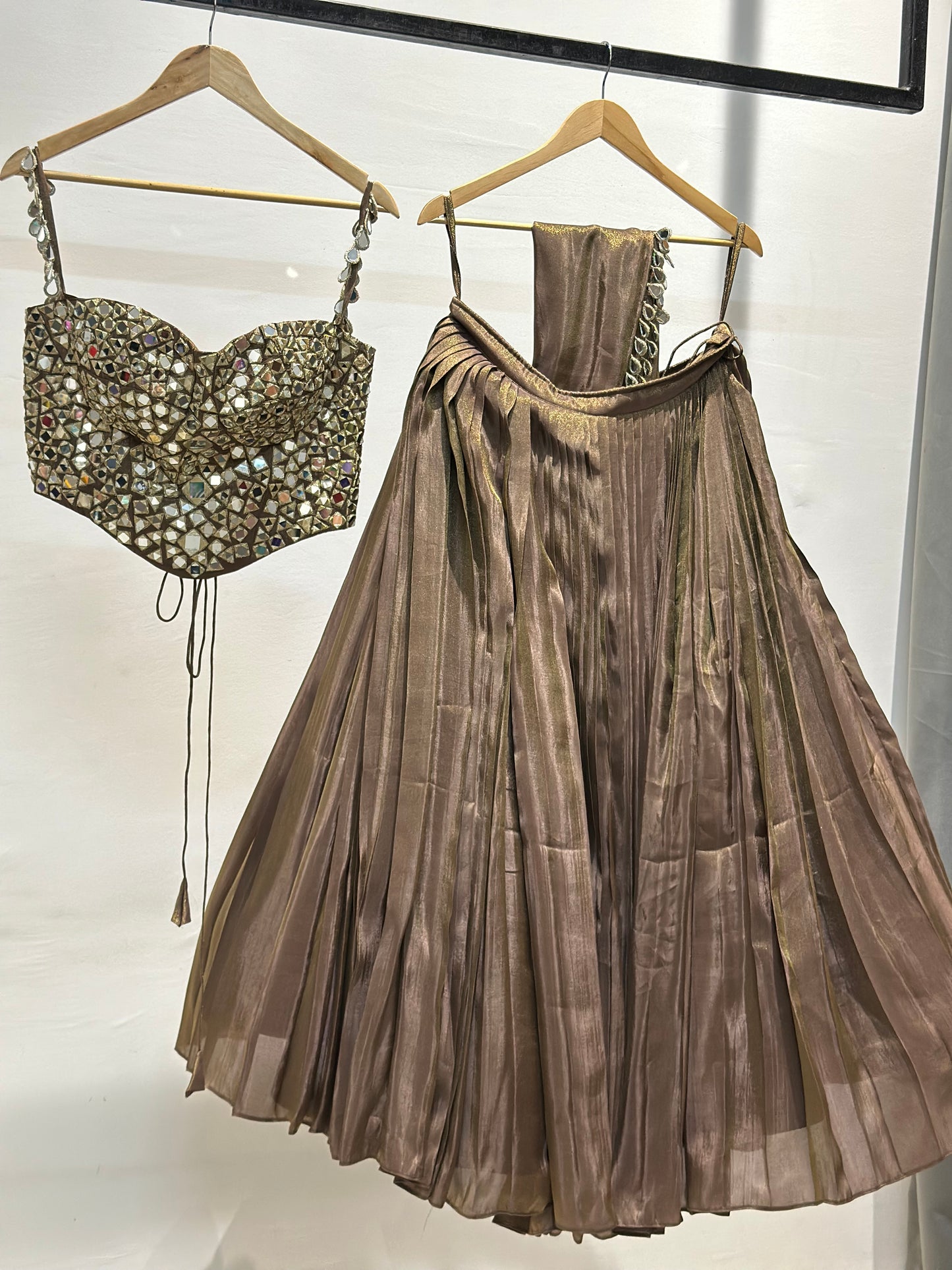 champagne mirror muse set