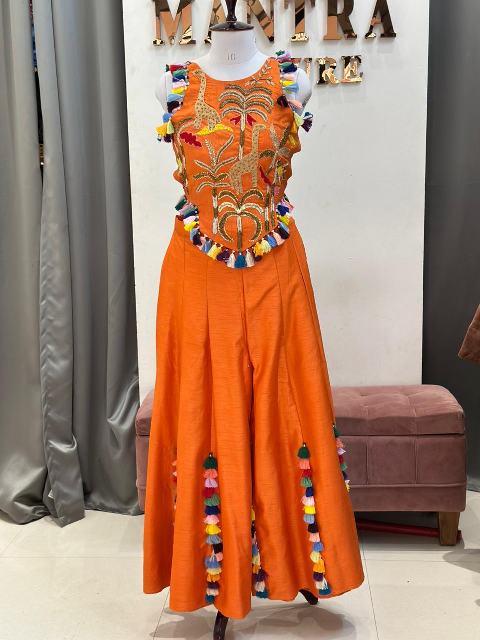 embroidered pants set